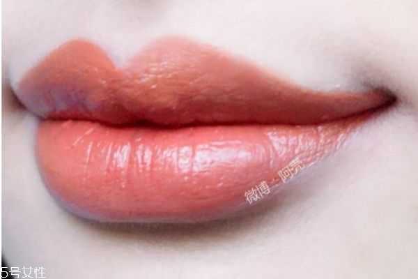 复古红口红适合黄皮吗？最适合黄皮的口红系列