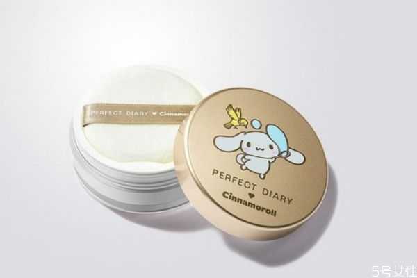 花西子散粉和完美日记散粉哪个好用一些？