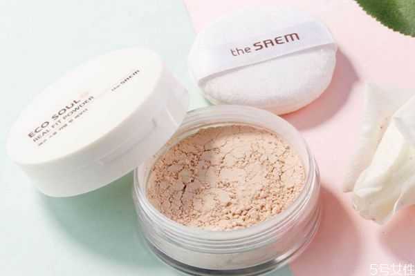 散粉用洗面奶能卸妆吗?散粉洗面奶洗得干净吗 散粉用洗面奶能卸妆吗?散粉洗面奶洗得干净吗