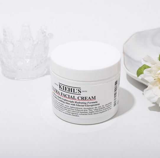 爽肤水和面霜之间的区别 爽肤水和面霜之间的区别