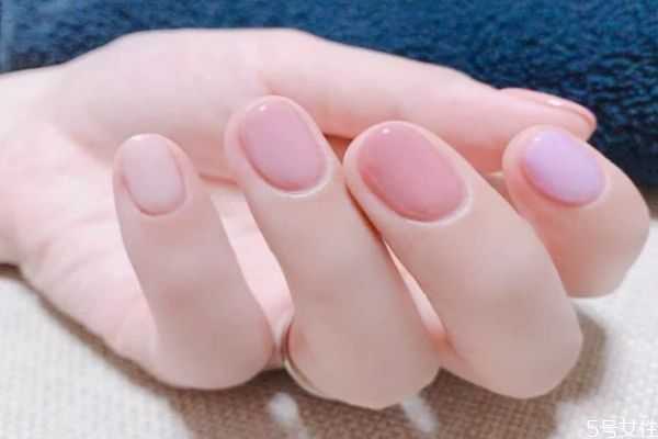 长期做美甲师的危害是什么？经常美甲的危害