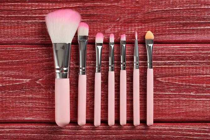 化妆刷材质哪种好 化妆刷什么材质的毛最好