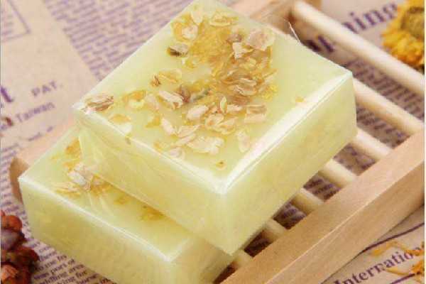 手工皂和普通香皂的区别 手工皂和普通香皂的区别