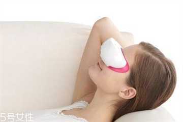 热毛巾敷眼睛要多热?热毛巾敷眼睛的最佳温度 热毛巾敷眼睛要多热?热毛巾敷眼睛的最佳温度