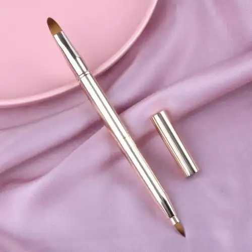 如何选择适合自己的眼线刷