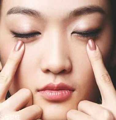 眼霜可以去除黑眼圈吗 眼霜去黑眼圈有用吗