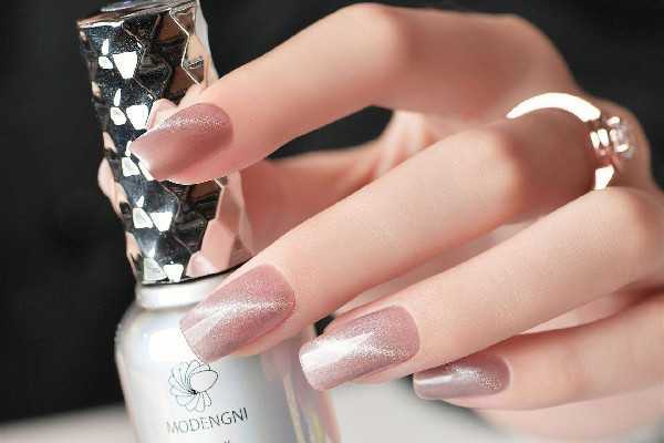 指甲油干了还有危害吗 指甲油干了还有危害吗