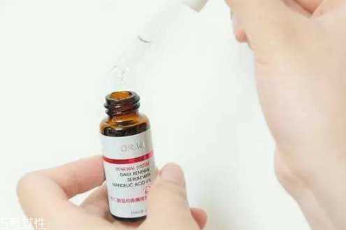 水杨酸和杏仁酸的区别 杏仁酸和水杨酸哪个好