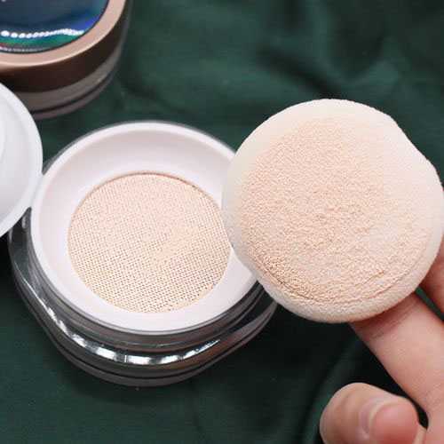 干性皮肤怎么挑选散粉