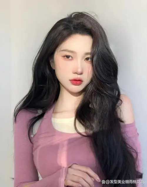 女生长脸偏瘦适合什么发型？可以试试这9款