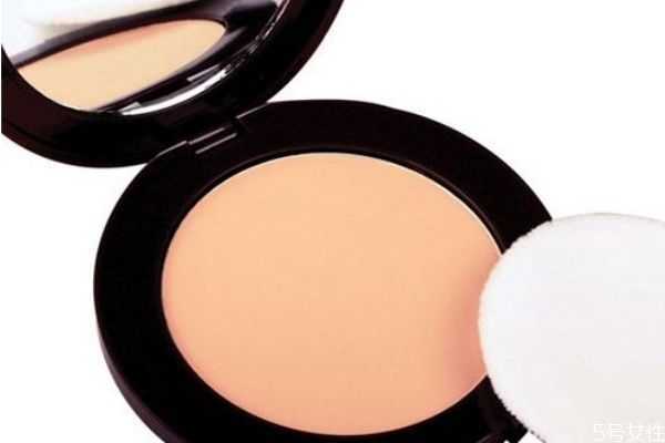 冬天用粉饼好还是散粉好