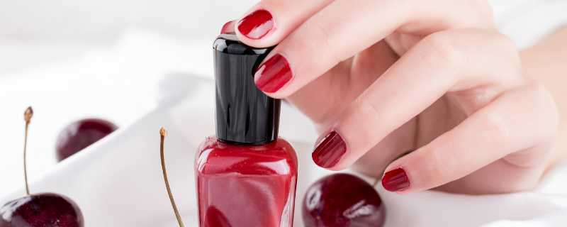 美甲店贴甲片能维持多久 美甲店贴甲片能维持多久