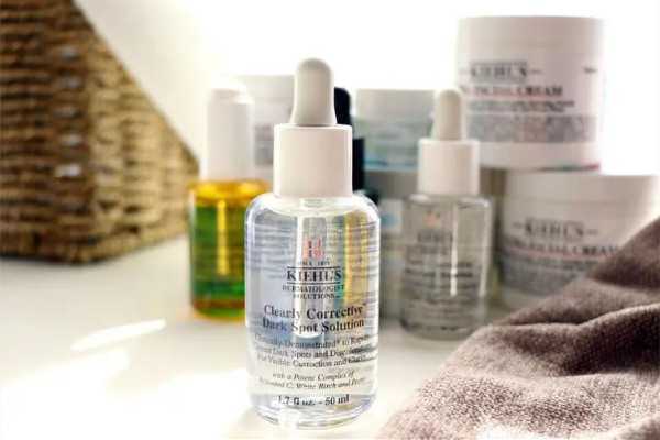 科颜氏淡斑精华是淡黄色的吗 科颜氏淡斑精华是淡黄色的吗