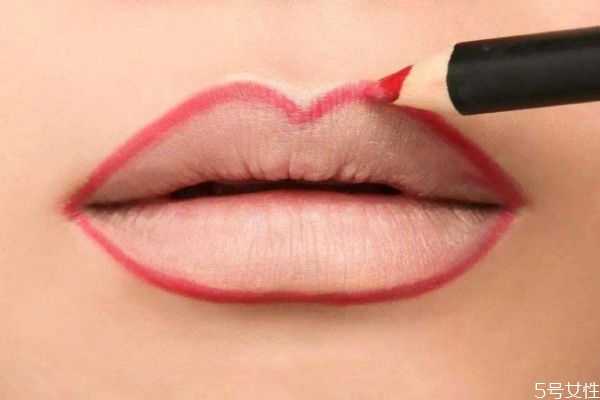 口红过敏的原因有哪些?为什么会口红过敏 口红过敏的原因有哪些?为什么会口红过敏
