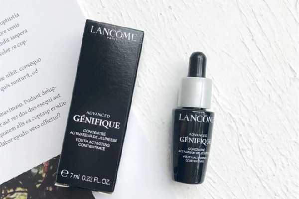 肌底液可以当乳液用吗？能和精华一起吗