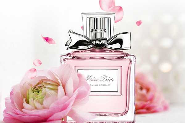 迪奥真我浓香和花漾淡香哪个好闻 迪奥真我浓香和花漾淡香哪个好闻