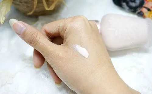 擦了隔离还要擦bb霜吗 擦了隔离还要擦bb霜吗