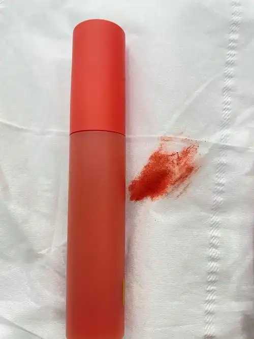 如何选择适合自己的染唇液