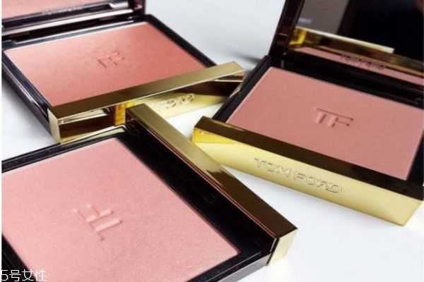 什么牌子的腮红好用细腻？
