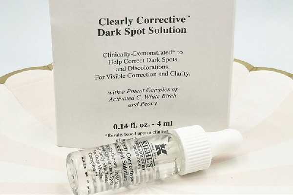 淡斑精华液在护肤哪个步骤使用 淡斑精华液在护肤哪个步骤使用