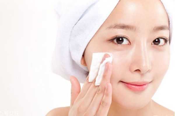 什么化妆水适合敷脸 什么化妆水适合敷脸