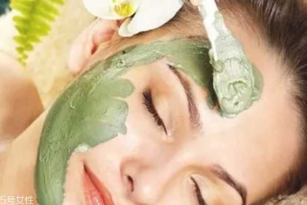 色斑的形成原因和去除方法