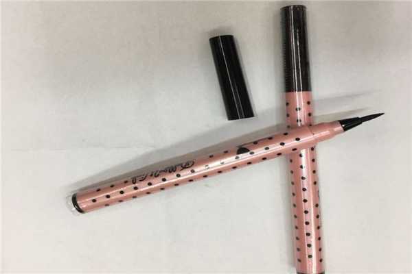 眼线笔会不会伤害眼睛