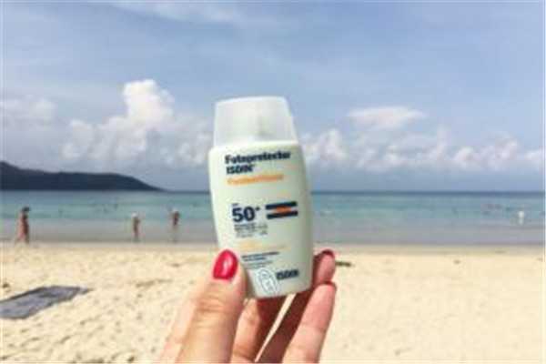 晒伤能涂芦荟胶吗