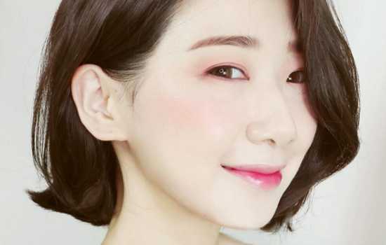 西柚色眼影怎么画图解 韩国西柚色眼妆画法教程