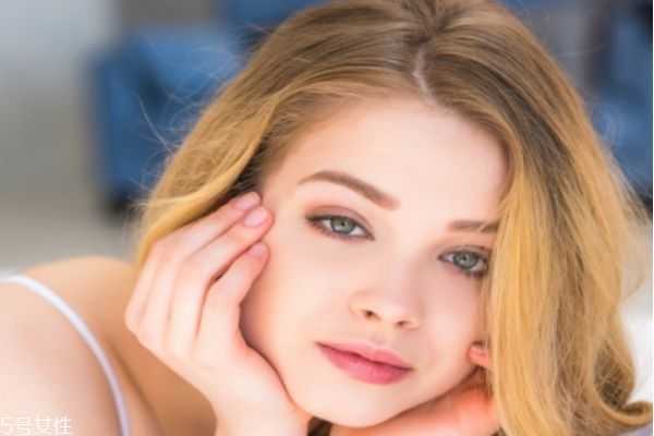 颈部皮肤松弛的原因 颈部皮肤松弛解决办法