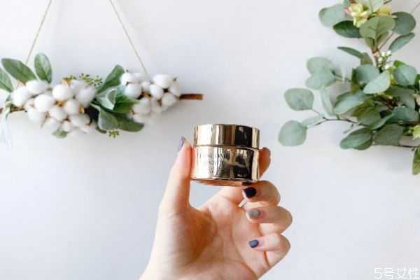 兰蔻菁纯眼霜和雅诗兰黛眼霜哪个好 兰蔻和雅诗兰黛对比