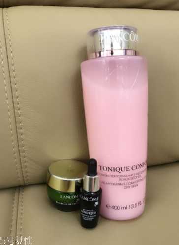 兰蔻粉水是爽肤水吗? 兰蔻粉水是爽肤水吗?