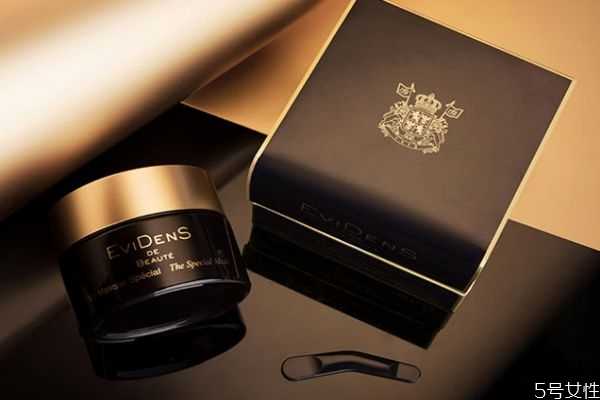 排毒面膜跟清洁面膜有什么区别？排毒面膜膏有副作用吗