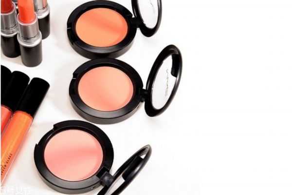 什么牌子的腮红好用细腻？