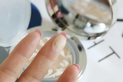 夏季和冬季使用的粉底霜有何区别