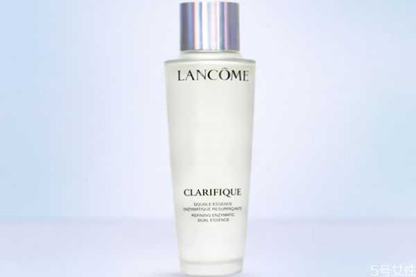 用了兰蔻极光水还要用精华吗 精华水和精华的区别