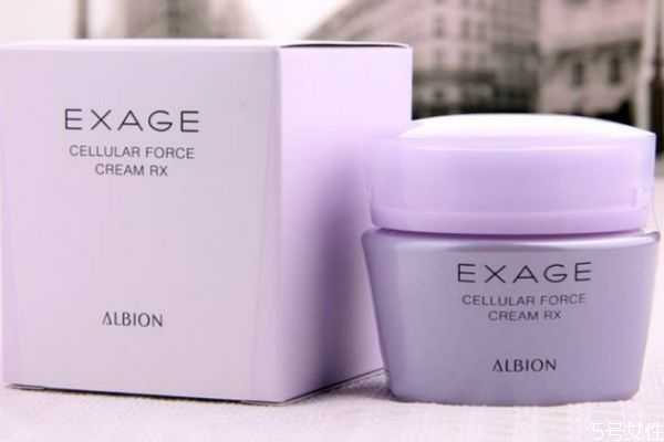 滋润霜和精华霜还有面霜之间的区别 滋润霜和精华霜还有面霜之间的区别