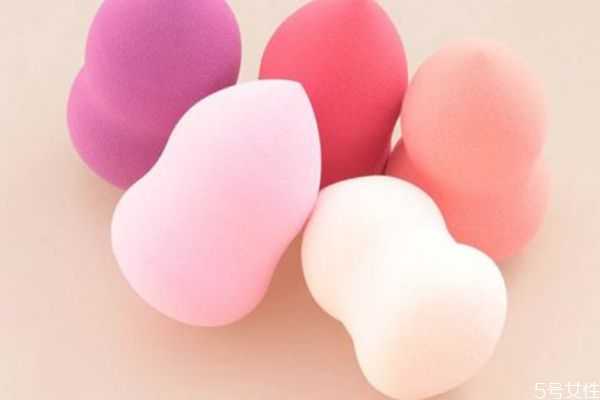 美妆蛋和气垫粉扑有什么区别？美妆蛋跟气垫粉扑的区别