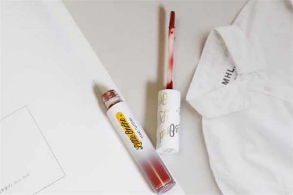 小奥汀唇釉怎么样?小奥汀唇釉是国产的吗 小奥汀唇釉怎么样?小奥汀唇釉是国产的吗