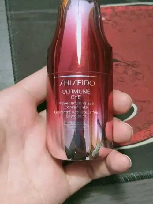 眼部精华能抗衰老吗