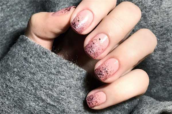 美甲底胶的作用是什么 美甲底胶的作用是什么