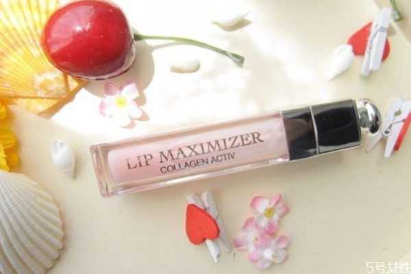 唇彩是口红吗?唇彩和唇釉的区别 唇彩是口红吗?唇彩和唇釉的区别