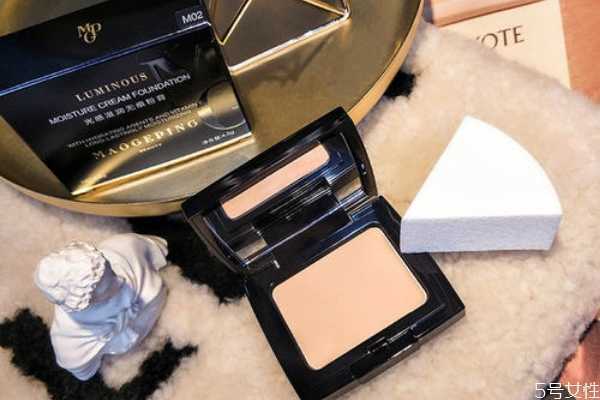 毛戈平粉膏可以代替粉底液吗