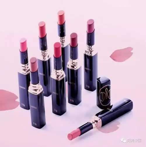 唇彩的正确使用方法是什么