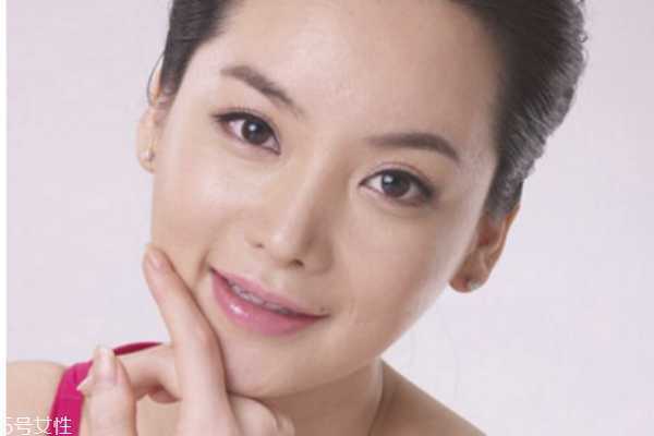 嘴角纹怎么消除