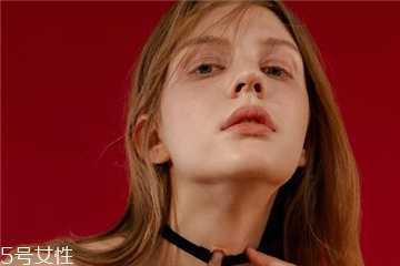 颈纹深怎么消除