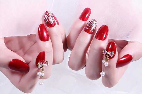 穿戴甲数字在上还是在下 穿戴甲数字在上还是在下