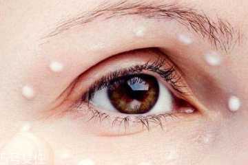 抗老抗衰用什么眼霜好？