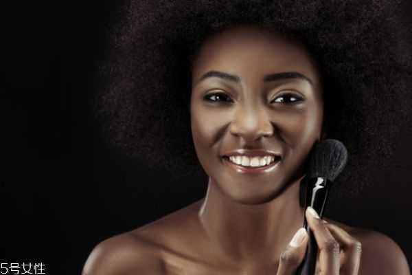 皮肤黑用什么粉底液好？黑皮肤粉底液排行榜