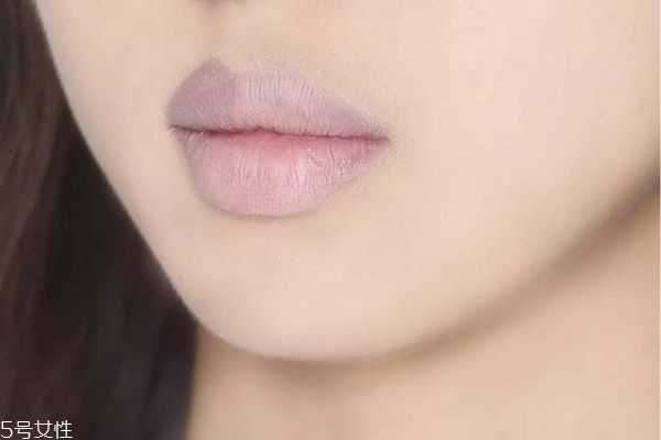 唇部遮瑕怎么使用？唇部遮瑕膏的使用方法